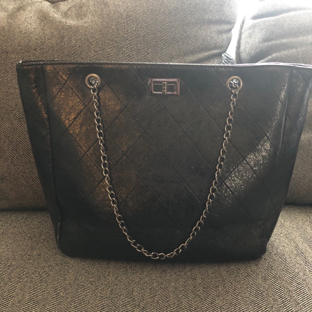 Faux Leather Chain Handbag New (Multiple Colors)